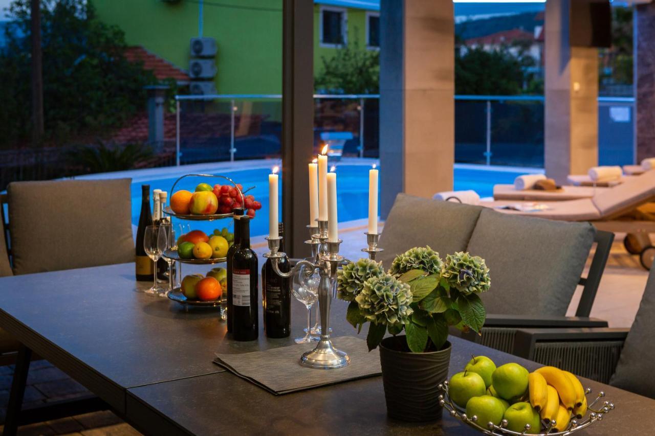 Beach Villa Valentina Trogir Exterior photo